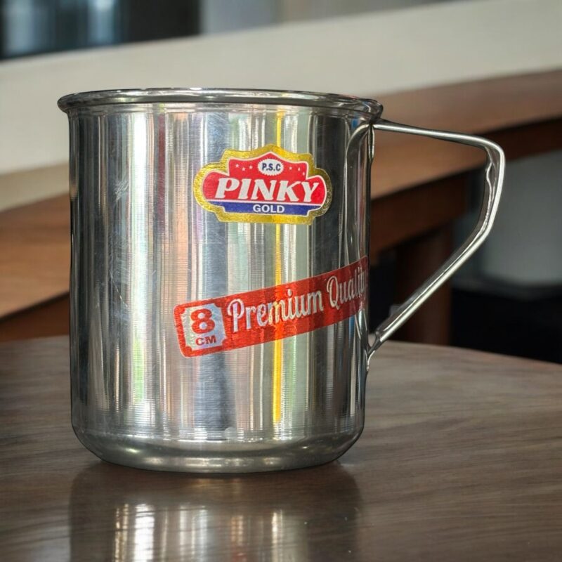 Indulge in luxury with the Pinky Gold Cup Set – elegance in every sip