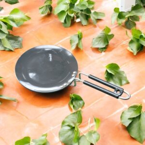 Close-up of Onam 220 mm non-stick roti tawa with induction-compatible base and thick 4.06 mm body, ideal for compact kitchens.