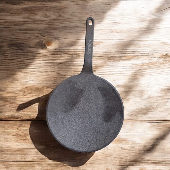 Grecy 26 cm Pre-Seasoned Cast Iron Roti Tawa with Long Handle and 4 mm Thick Base