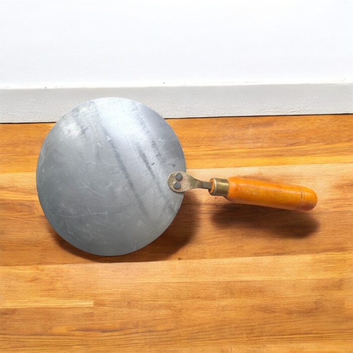 Iron Roti Turner with Wooden Handle – Traditional Indian Chapati Flipper for Eco-Friendly Cooking